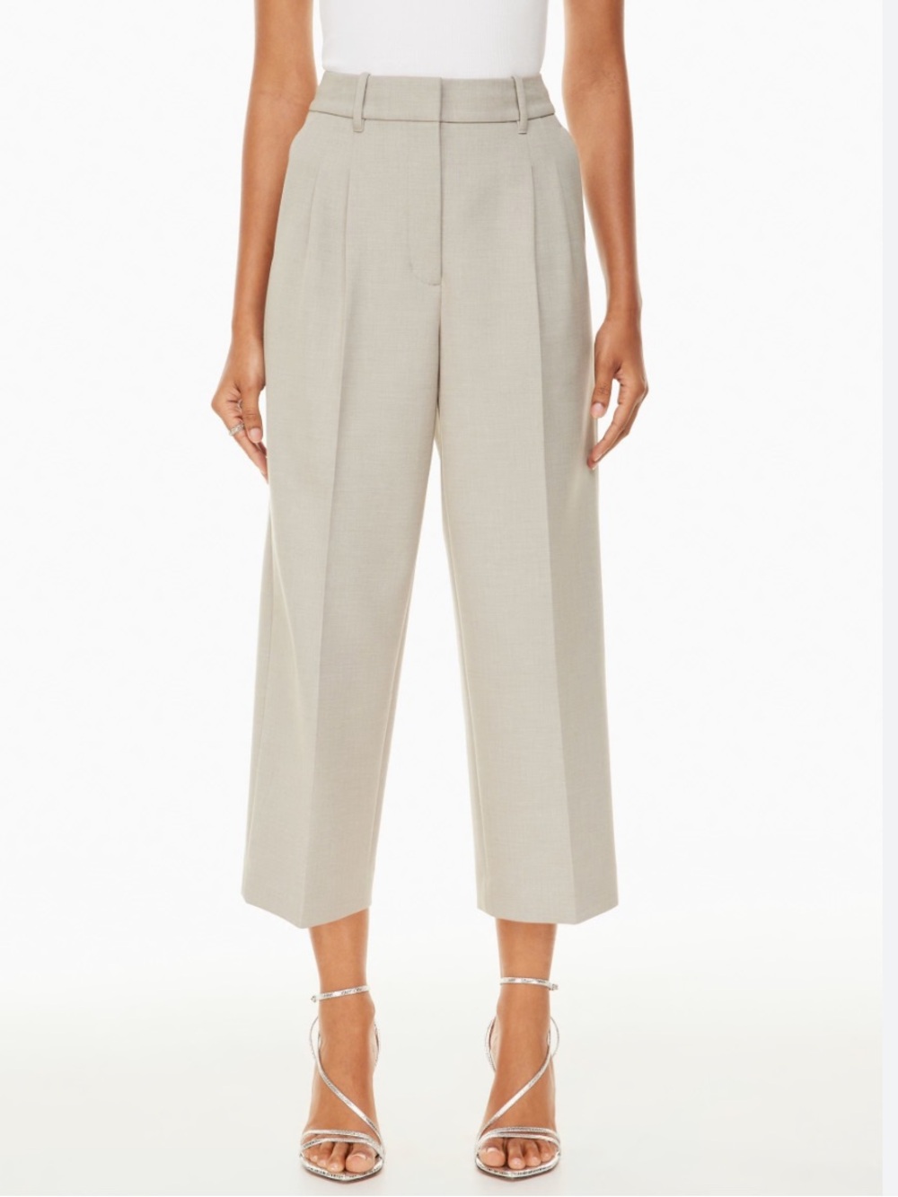 Aritzia the Effortless pant cropped size 2